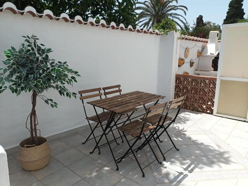 Villa Nueva Nerja Pueblo Andaluz Casa Grafton Esterno foto
