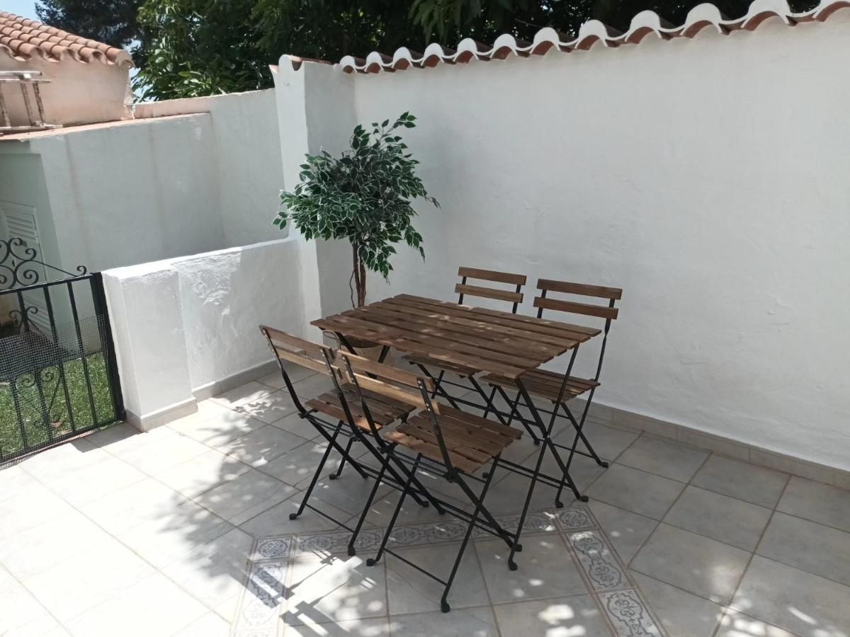 Villa Nueva Nerja Pueblo Andaluz Casa Grafton Esterno foto